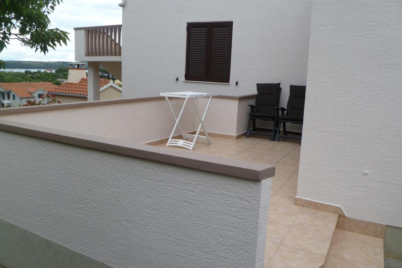 Apartments With A Parking Space Sali, Dugi Otok - 8154 Екстериор снимка